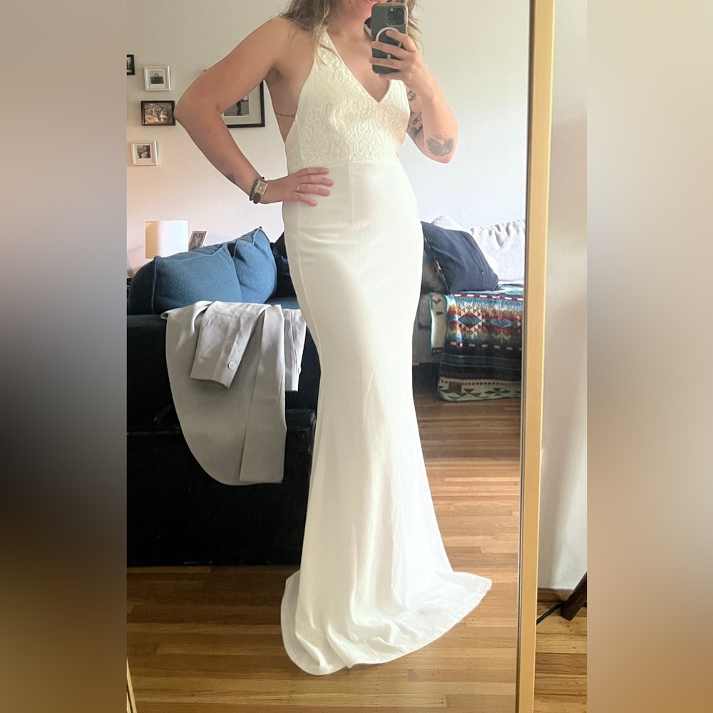 Cream Mermaid WEDDING DRESS with low back.
